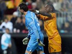 Vinicius Dihukum 2 Pertandingan gegara Dorong Lawan