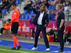 Patrick Kluivert Latih Timnas RI Jadi Sorotan Akun Medsos Dunia