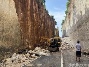 Akses Masih Tertutup Longsor, Penutupan Objek Wisata Tanah Barak Diperpanjang Akses Masih Tertutup Longsor, Penutupan Objek Wisata Tanah Barak Diperpanjang