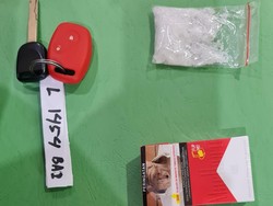 Transaksi Sabu Depan Apotek, 2 Pria di Surabaya Ditangkap