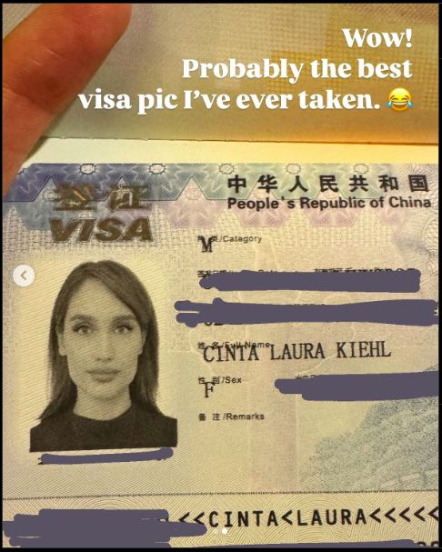 Foto Visa Cinta Laura