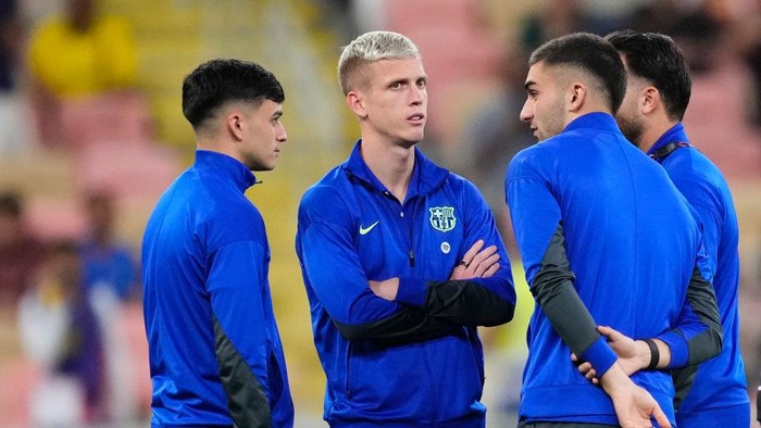 Dani Olmo attacking midfield of Barcelona and Spain during the Spanish Super Cup semi-final match between Athletic Club de Bilbao and FC Barcelona at King Abdullah Sports City on January 8, 2025 in Jeddah, Saudi Arabia. (Photo by Jose Breton/Pics Action/NurPhoto via Getty Images)