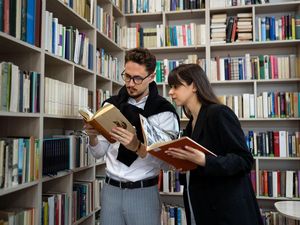 9 Jurusan Kuliah yang Cocok buat Kaum Introver, Pilih Mana untuk SNBP-SNBT? 9 Jurusan Kuliah yang Cocok buat Kaum Introver, Pilih Mana untuk SNBP-SNBT?