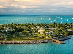 Begini Cara Orang yang Beneran Kaya Raya Berlibur