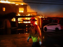 Hollywood Terancam, Kebakaran di Los Angeles Sudah Hanguskan 1.500 Bangunan