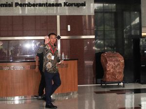 Ahok Cuma 1 Jam Diperiksa KPK: Tinggal Konfirmasi Aja Ahok Cuma 1 Jam Diperiksa KPK: Tinggal Konfirmasi Aja