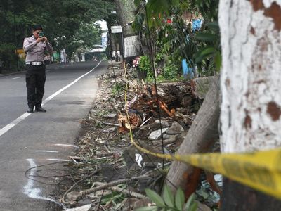 Olah TKP Kecelakaan Beruntun di Batu