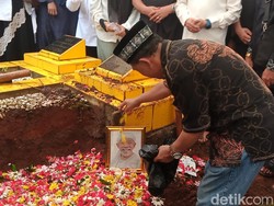 Keluarga Kecam Pembuat Konten Julid di Makam Abah Qomar