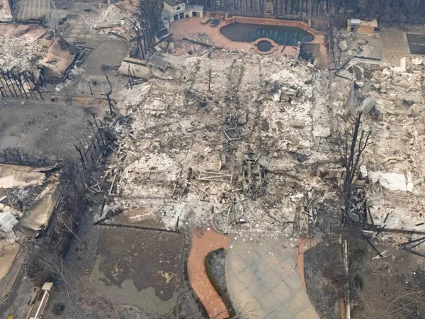 Potret Before-After Rumah Artis Hollywood yang Hangus gegara Kebakaran LA