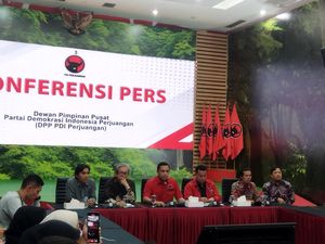 Tim Hukum Sebut Flashdisk Ditemukan KPK di Kamar Anak, Bukan Milik Hasto Tim Hukum Sebut Flashdisk Ditemukan KPK di Kamar Anak, Bukan Milik Hasto