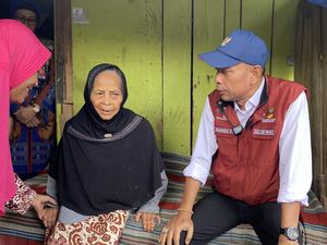 Rasa Syukur Mbah Mbarti Dikunjungi Wamensos dan Dapat Bantuan Usaha Rasa Syukur Mbah Mbarti Dikunjungi Wamensos dan Dapat Bantuan Usaha