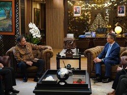 Airlangga Ajak Pelaku Bisnis di Hong Kong Investasi di Indonesia