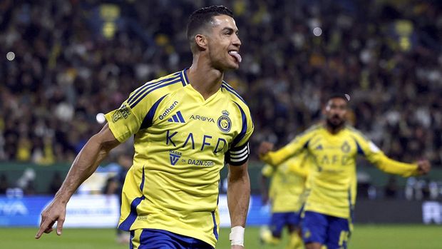 Soccer Football - Saudi Pro League - Al Nassr v Al Okhdood - Al Awwal Park, Riyadh, Saudi Arabia - January 9, 2025
Al Nassr's Cristiano Ronaldo celebrates scoring their second goal REUTERS/Hamad I Mohammed     TPX IMAGES OF THE DAY