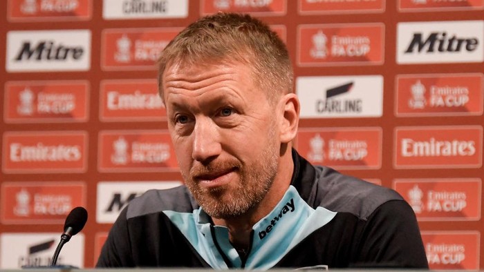 ROMFORD, ENGLAND - JANUARY 09: (EDITORS NOTE: Alternative crop of image #2193140629) Graham Potter of West Ham United holds his first press conference as Head Coach on January 09, 2025 in Romford, England. (Photo by West Ham United FC/West Ham United FC via Getty Images)