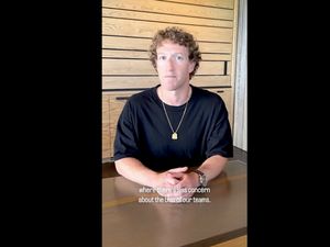 Video: Mark Zuckerberg Sepakat Selesaikan Gugatan Privasi Senilai RP 130 Triliun Video: Mark Zuckerberg Sepakat Selesaikan Gugatan Privasi Senilai RP 130 Triliun