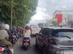 Jalan Perintis Kemerdekaan Makassar Arah Sudiang-Daya Macet 1,5 Km