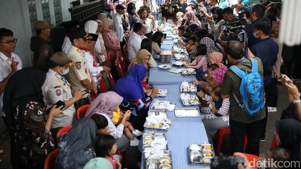 Makan Bergizi Gratis untuk Ibu Hamil, Menyusui dan Balita Dimulai
