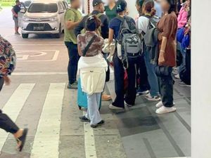 WN India Jadi Pemandu Wisata-Trend Permainan Koin Jagat Sampai di Bali WN India Jadi Pemandu Wisata-Trend Permainan Koin Jagat Sampai di Bali