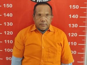 Gelapkan Uang Nasabah Rp 1,3 Miliar, Karyawan Koperasi di Humbahas Ditangkap Gelapkan Uang Nasabah Rp 1,3 Miliar, Karyawan Koperasi di Humbahas Ditangkap