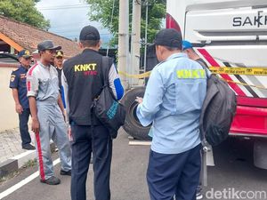 Puluhan Saksi Diperiksa Terkait Kecelakaan Maut Bus SMK Bali di Batu Puluhan Saksi Diperiksa Terkait Kecelakaan Maut Bus SMK Bali di Batu