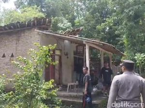 Satu Warga Probolinggo Meninggal Tertimpa Pohon Jati Tumbang