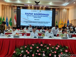 Menko Pangan Pimpin Rakor di Banten, Minta Tak Ada Alih Fungsi Lahan Sawah Menko Pangan Pimpin Rakor di Banten, Minta Tak Ada Alih Fungsi Lahan Sawah