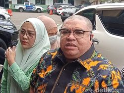 Razman Kecewa dengan Anak Nikita Mirzani: Buah Jatuh Tak Jauh dari Pohonnya