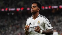 Rodrygo tersisihkan dari skuad Real Madrid di akhir-akhir musim. Ini membuat rumor pemain asal Brasil itu mau tinggalkan Bernabeu makin mencuat (Getty)