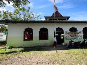 5 Tahun Siswa SD di Bone Bolango Belajar di Bekas Masjid gegara Sekolah Rusak 5 Tahun Siswa SD di Bone Bolango Belajar di Bekas Masjid gegara Sekolah Rusak