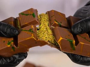 Duh! Cokelat Dubai Tergolong Makanan Berbahaya di Inggris Duh! Cokelat Dubai Tergolong Makanan Berbahaya di Inggris