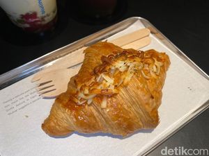 Di Kafe Dalam Gua Bisa Cicip Americano Muscat hingga Truffle Croissant