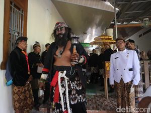 Haul Ke-384 Syekh Djangkung Pati, Warga Kirab Luwur-Gunungan