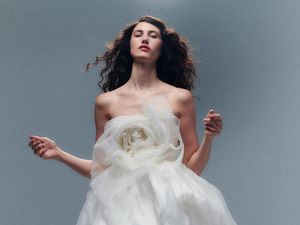 5 Tren Gaun Pengantin yang Jadi Favorit di 2025 5 Tren Gaun Pengantin yang Jadi Favorit di 2025