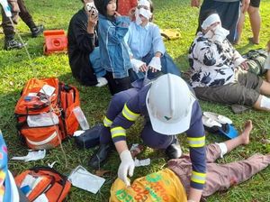 5 Warga di Lutim Luka Akibat Kompor Portabel Meledak Saat Piknik di Pantai 5 Warga di Lutim Luka Akibat Kompor Portabel Meledak Saat Piknik di Pantai