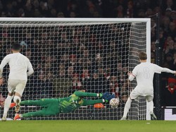 Puja-puji untuk Altay Bayandir