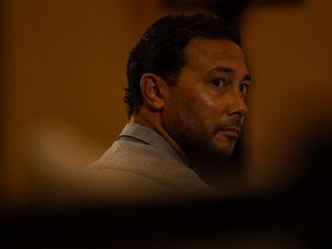 Prioritaskan Timnas Indonesia, Denny Landzaat Tolak Ajax Prioritaskan Timnas Indonesia, Denny Landzaat Tolak Ajax