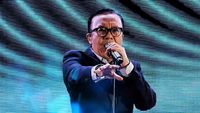 Mengabadikan Aksi Panggung Ari Lasso dengan Vivo X200 Pro