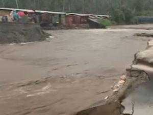 Viral Nusa Penida Dilanda Banjir Bandang-Longsor, Crystal Bay Ditutup Viral Nusa Penida Dilanda Banjir Bandang-Longsor, Crystal Bay Ditutup