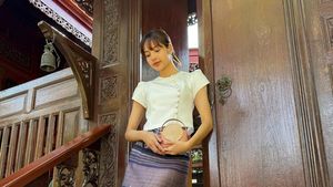 8 Gaya Liburan Lisa BLACKPINK di Thailand: Bikini LV Sampai Baju Tradisional