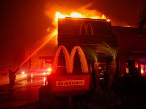 Selain Tragedi Los Angeles, Ini 5 Kebakaran Hutan Terbesar dalam Sejarah AS Selain Tragedi Los Angeles, Ini 5 Kebakaran Hutan Terbesar dalam Sejarah AS