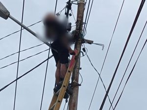 Kronologi Riki Tewas Tersengat Listrik saat Perbaiki Jaringan di Lubuklinggau Kronologi Riki Tewas Tersengat Listrik saat Perbaiki Jaringan di Lubuklinggau