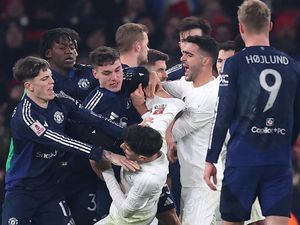 Potret Arsenal Vs Man United, Panas Banget! Potret Arsenal Vs Man United, Panas Banget!