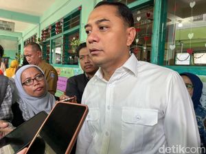 Pesan Walkot Eri pada Hari Pertama Makan Bergizi Gratis di Surabaya Pesan Walkot Eri pada Hari Pertama Makan Bergizi Gratis di Surabaya