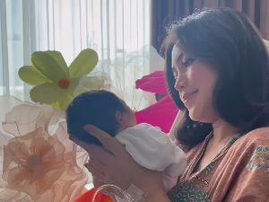 Jessica Iskandar Bagikan Tips Menyusui Jessica Iskandar Bagikan Tips Menyusui