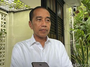Jokowi Sempat Bertemu Prabowo di Jakarta Jokowi Sempat Bertemu Prabowo di Jakarta