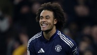Zirkzee Tidak ke Mana-mana, Tetap di MU