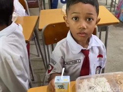 Hari Pertama Makan Bergizi Gratis di Surabaya, Ada Siswa Minta Ayam Goreng