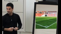 Meme bocoran strategi Arsenal jelang lawan MU: maksimalkan sepak pojok! Foto: dok. Internet/X (Twitter)