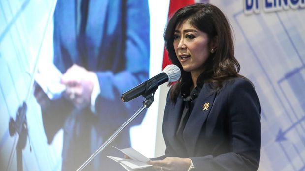 Menteri Komunikasi dan Digital Meutya Hafid menyampaikan sambutan saat pelantikan pejabat Kementerian Komdigi di Kementerian Komunikasi dan Digital, Jakarta, Senin (13/1/2025). Pelantikan para pejabat di lingkungan Kementerian Komunikasi dan Digital (Komdigi) ini dilakukan setelah pemerintah merombak kementerian yang sebelumnya bernama Kementerian Komunikasi dan Informatika. ANTARA FOTO/Asprilla Dwi Adha/YU