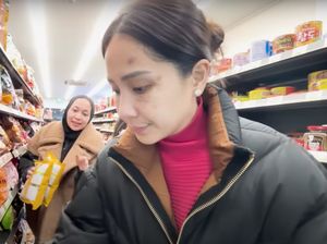 Viral Foto Nagita Slavina Usai Perawatan Wajah di Korea, Lebam Bak Habis Oplas Viral Foto Nagita Slavina Usai Perawatan Wajah di Korea, Lebam Bak Habis Oplas